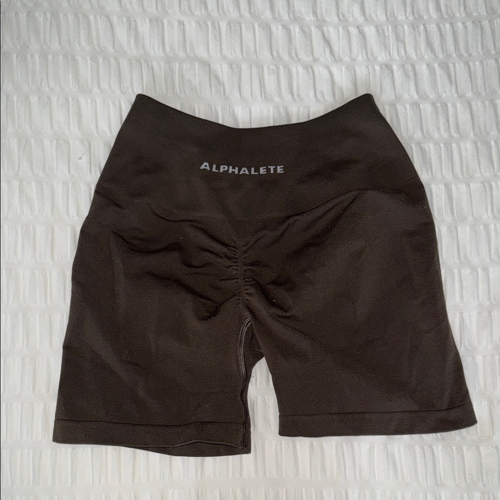 Alphalete Womens Mocha 4.5” Bike Shorts